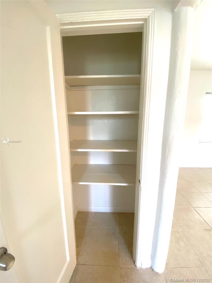 See details / 2910 sq. ft. $ 2020-12-09 0 Photo