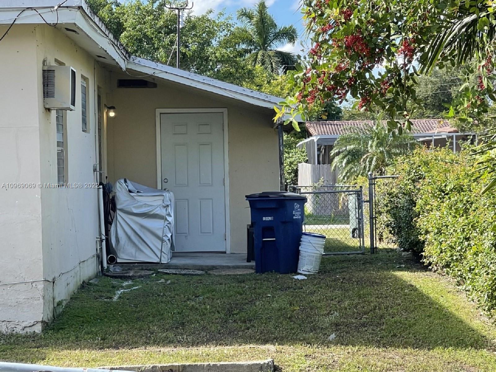 See details / 1600 sq. ft. $ 2021-02-20 0 Photo