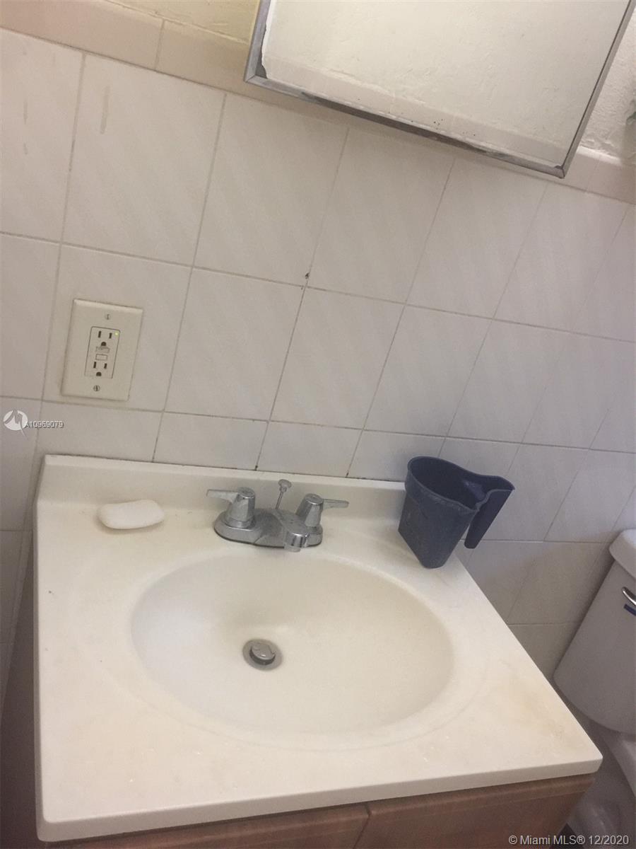 See details / 1957 sq. ft. $ 2021-01-13 0 Photo