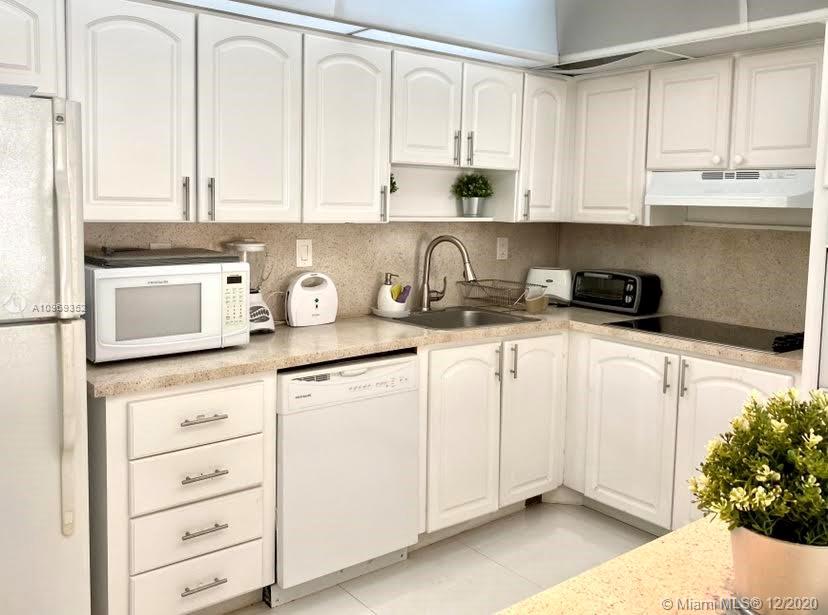 Photo of 19370 Collins Ave #604, Sunny Isles Beach, Florida, 33160 -