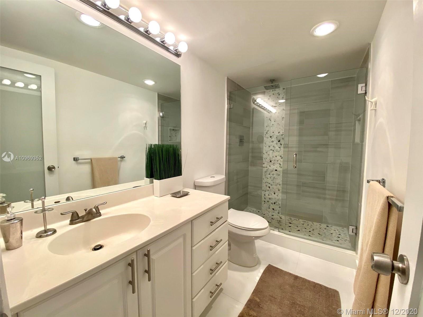 Photo of 19370 Collins Ave #604, Sunny Isles Beach, Florida, 33160 -