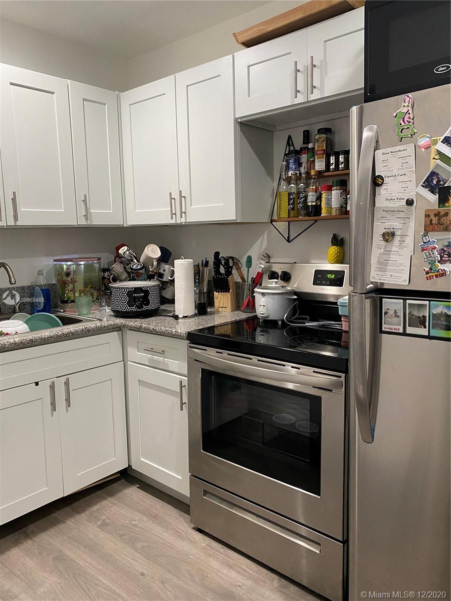 See details / 1540 sq. ft. $ 2020-12-10 0 Photo
