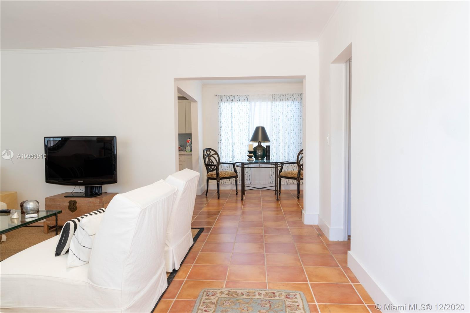 See details / 771 sq. ft. $ 2020-12-11 0 Photo
