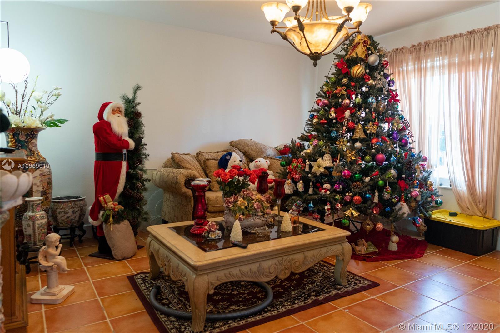 See details / 771 sq. ft. $ 2020-12-11 0 Photo