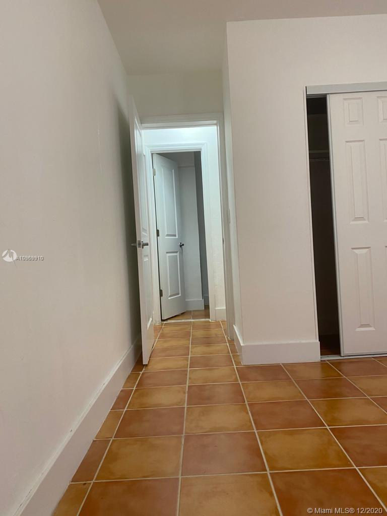 See details / 771 sq. ft. $ 2020-12-11 0 Photo