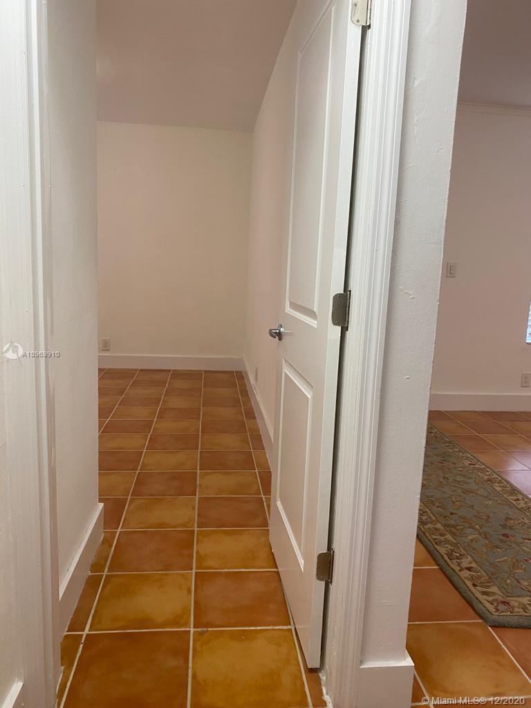 See details / 771 sq. ft. $ 2020-12-11 0 Photo
