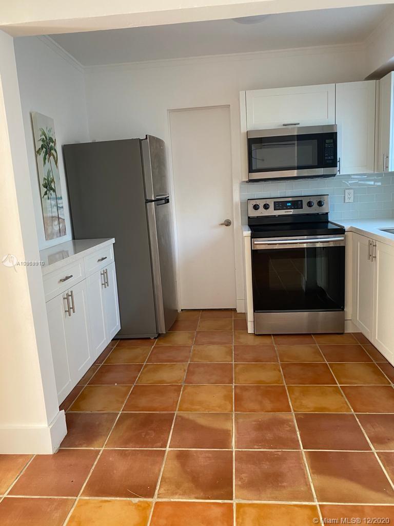 See details / 771 sq. ft. $ 2020-12-11 0 Photo