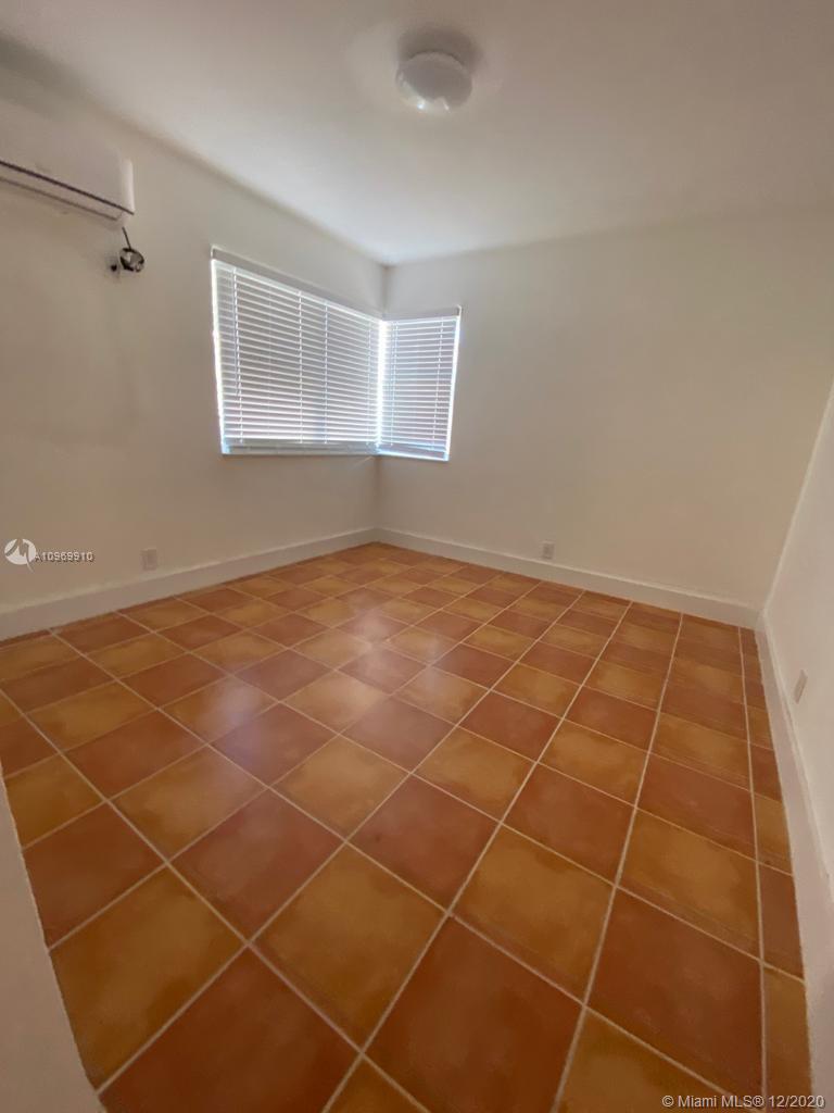 See details / 771 sq. ft. $ 2020-12-11 0 Photo