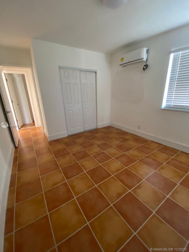 See details / 771 sq. ft. $ 2020-12-11 0 Photo