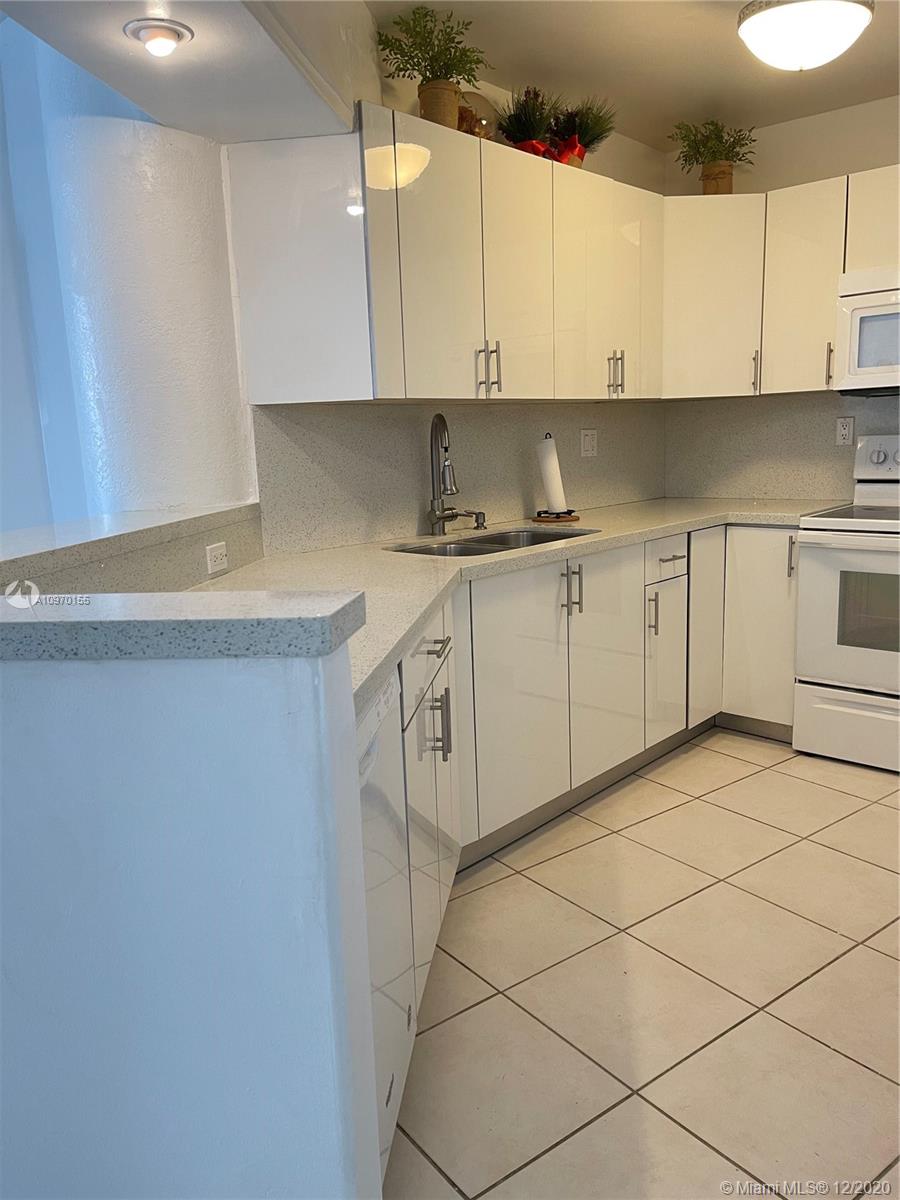 Photo of 3725 Ocean Dr #1215, Hollywood, Florida, 33019 -