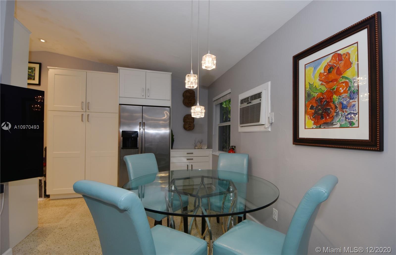 See details / 1725 sq. ft. $ 2020-12-12 0 Photo