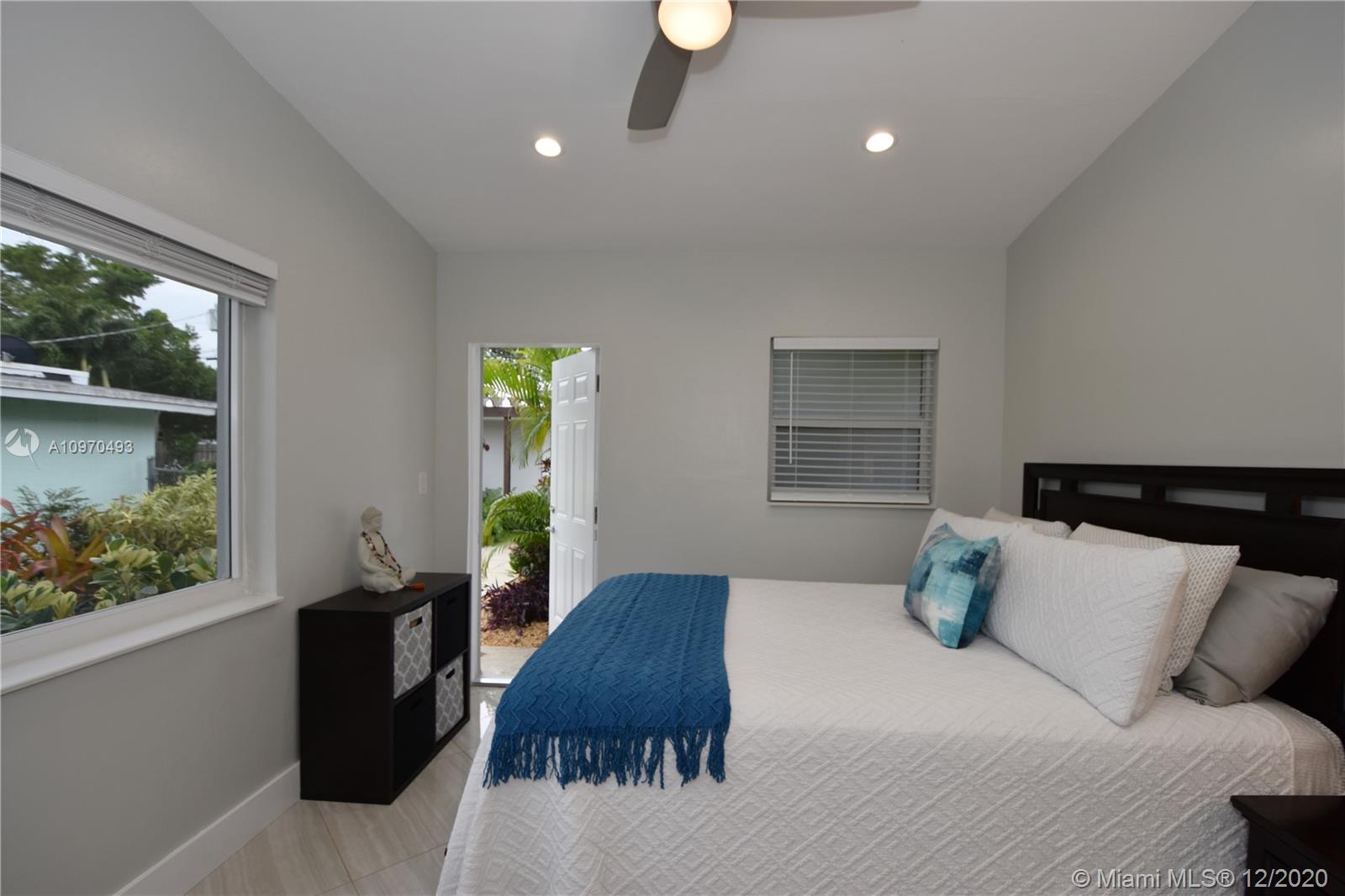 See details / 1725 sq. ft. $ 2020-12-12 0 Photo