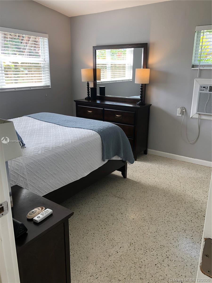 See details / 1725 sq. ft. $ 2020-12-12 0 Photo