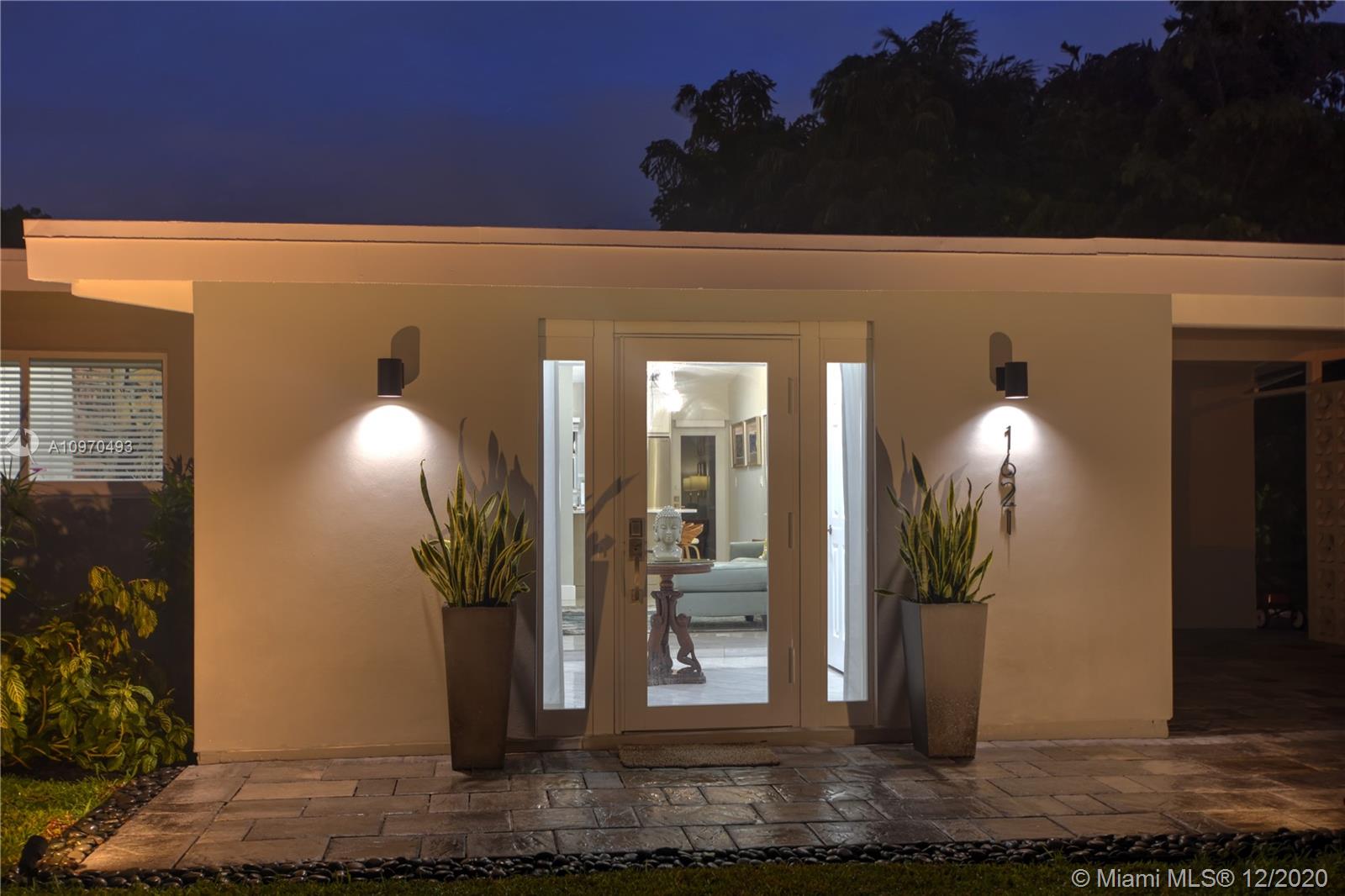 See details / 1725 sq. ft. $ 2020-12-12 0 Photo
