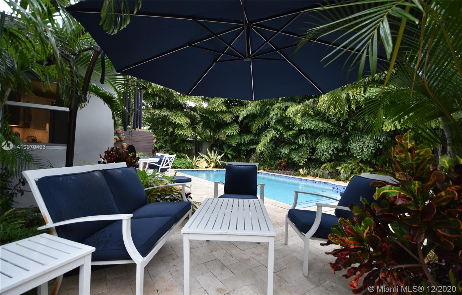 See details / 1725 sq. ft. $ 2020-12-12 0 Photo