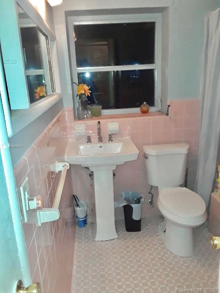 See details / 2355 sq. ft. $ 2021-01-04 0 Photo