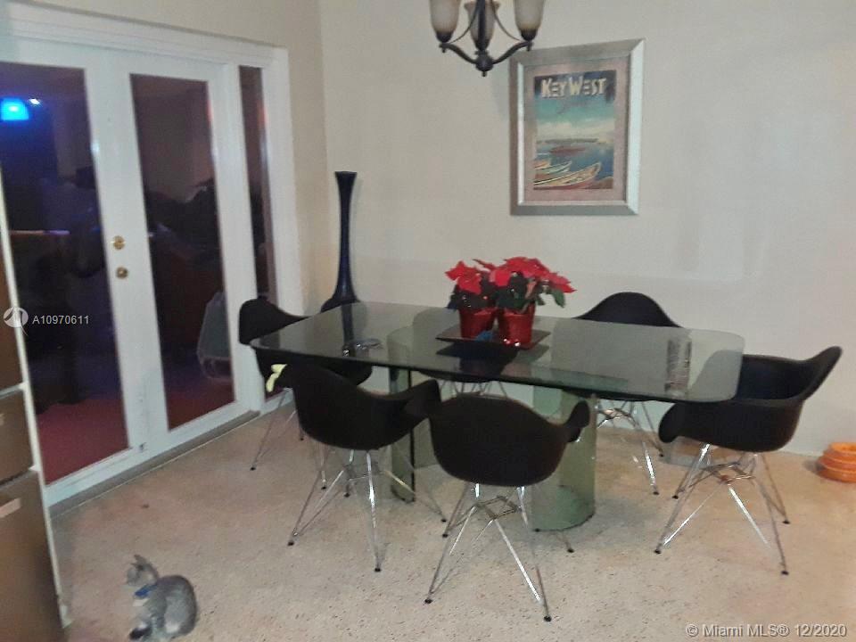 See details / 2355 sq. ft. $ 2021-01-04 0 Photo