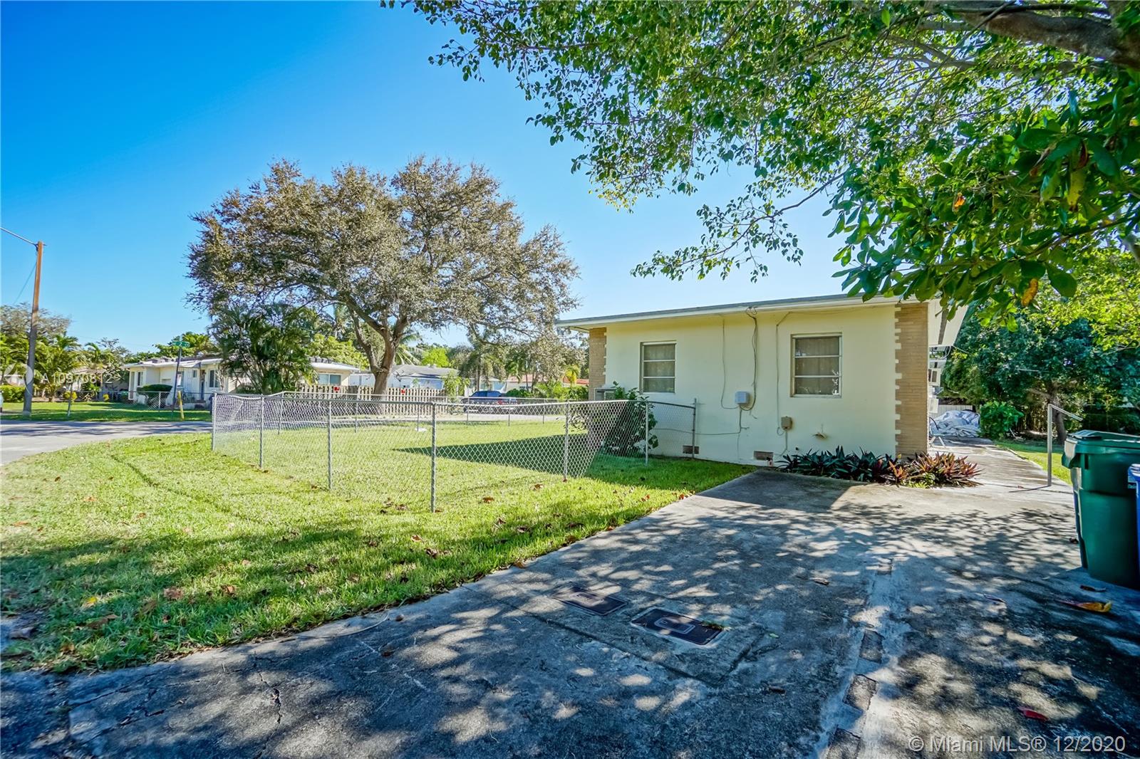 See details / 2376 sq. ft. $ 2020-12-14 0 Photo