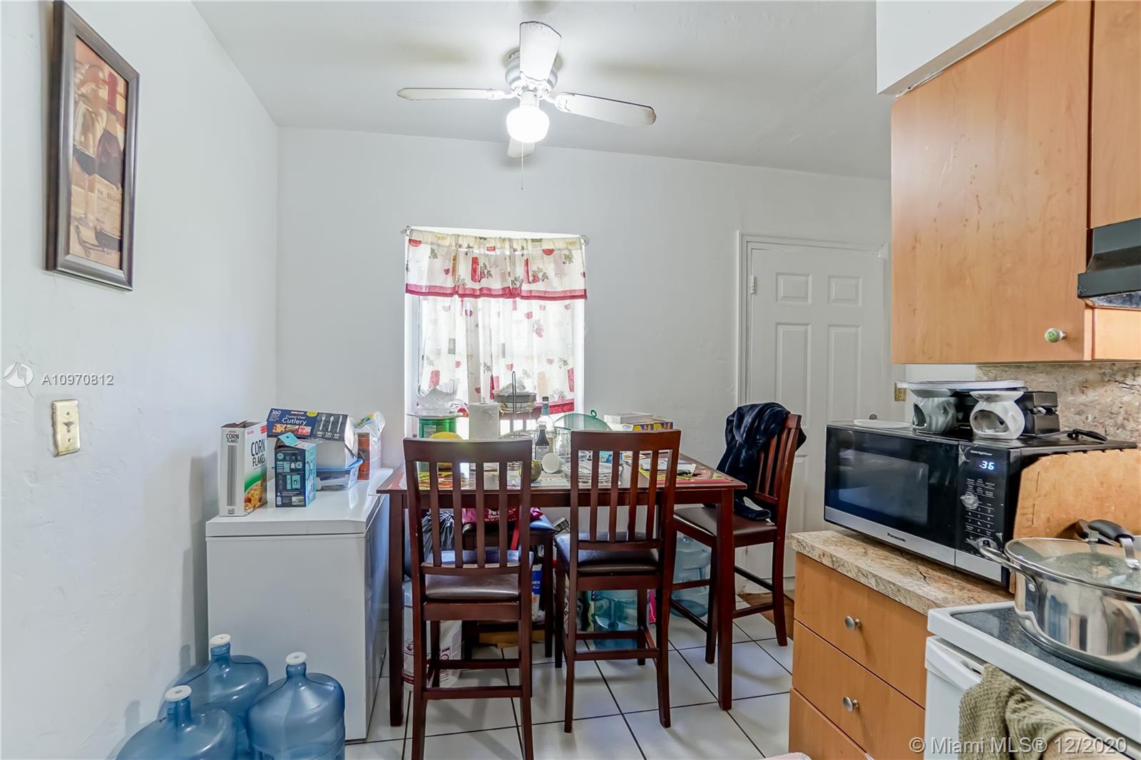 See details / 2376 sq. ft. $ 2020-12-14 0 Photo