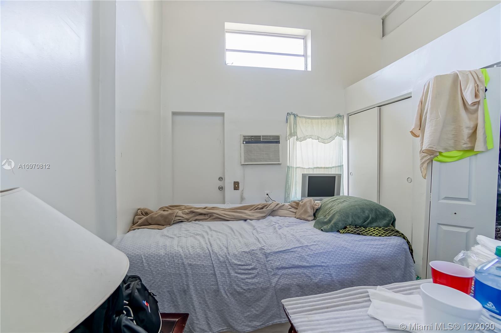 See details / 2376 sq. ft. $ 2020-12-14 0 Photo
