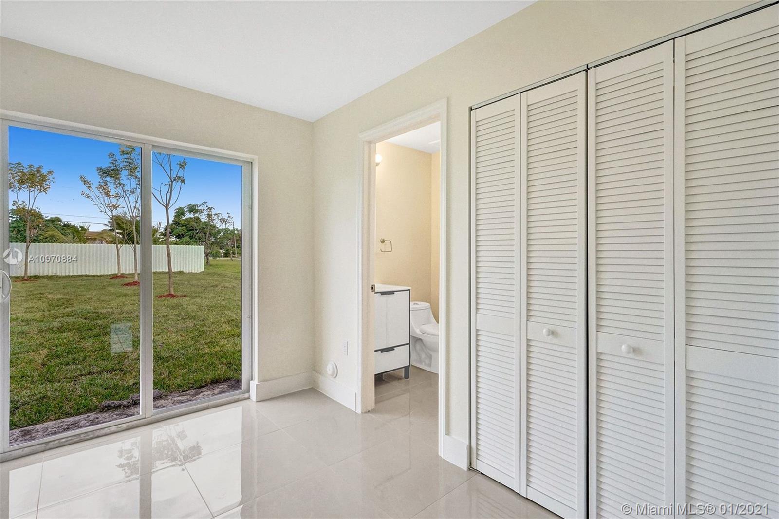See details / 2428 sq. ft. $ 2020-12-14 0 Photo