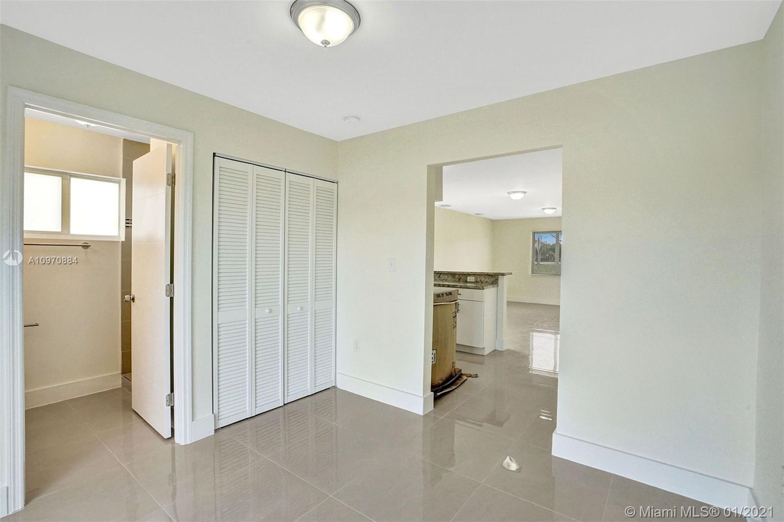 See details / 2428 sq. ft. $ 2020-12-14 0 Photo