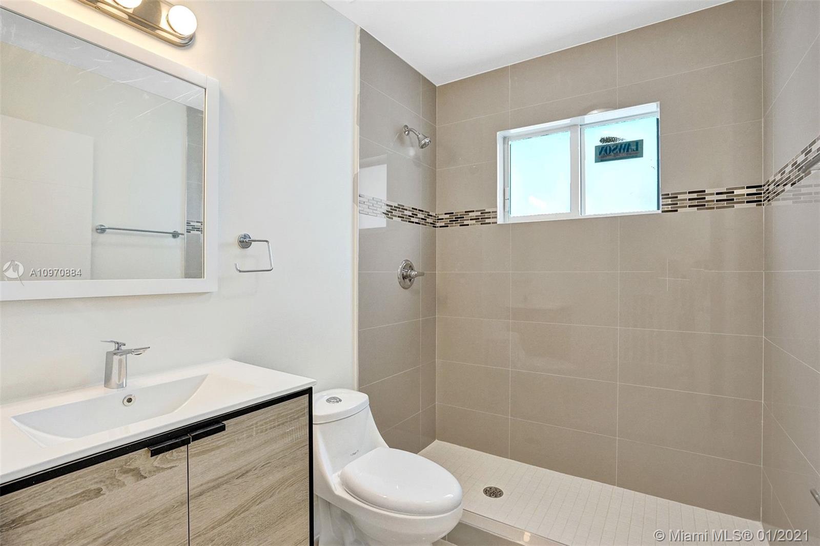 See details / 2428 sq. ft. $ 2020-12-14 0 Photo