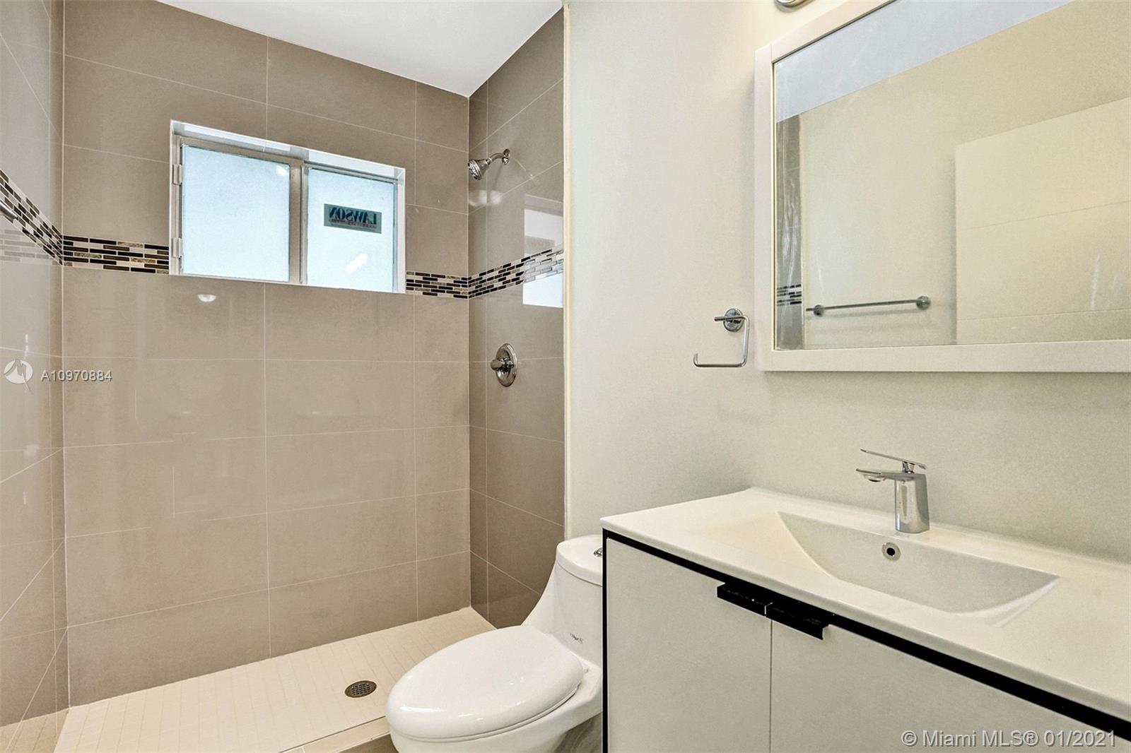 See details / 2428 sq. ft. $ 2020-12-14 0 Photo