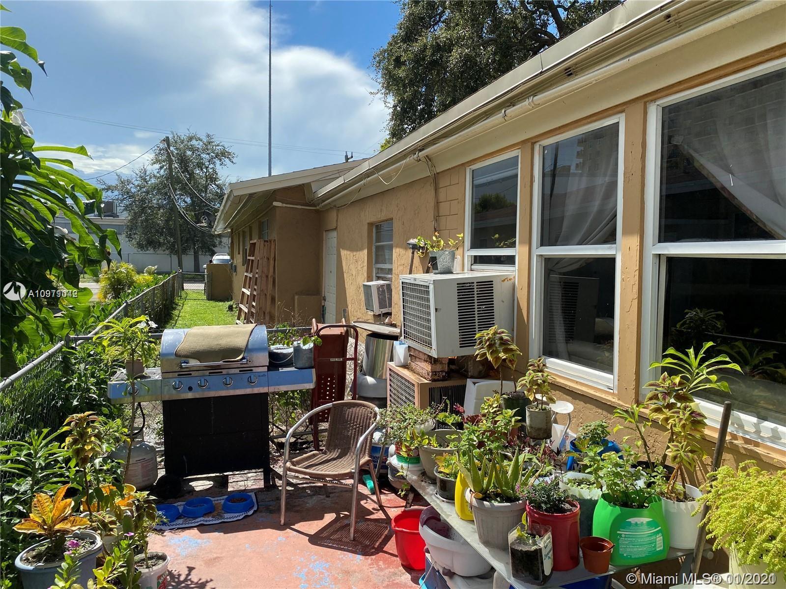 See details / 2949 sq. ft. $ 2020-12-14 0 Photo