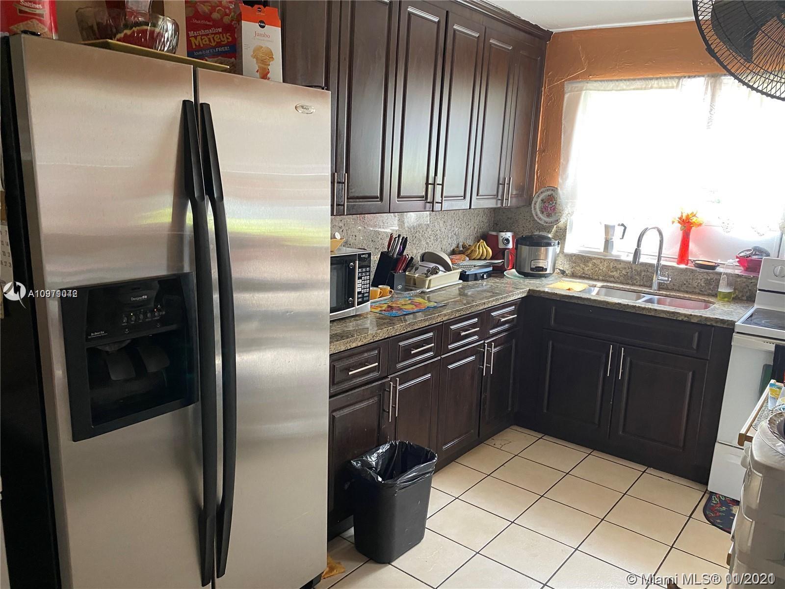 See details / 2949 sq. ft. $ 2020-12-14 0 Photo