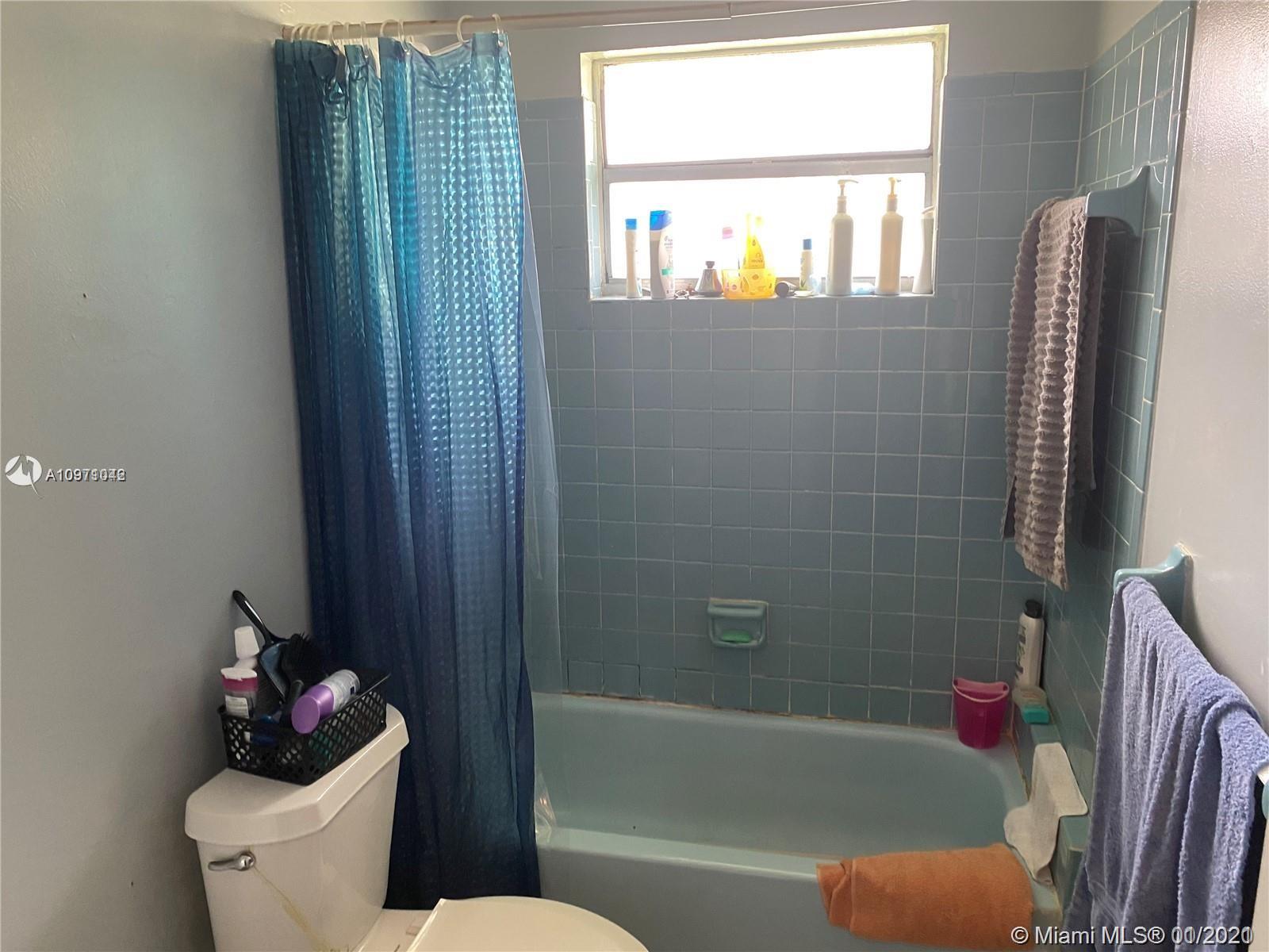 See details / 2949 sq. ft. $ 2020-12-14 0 Photo