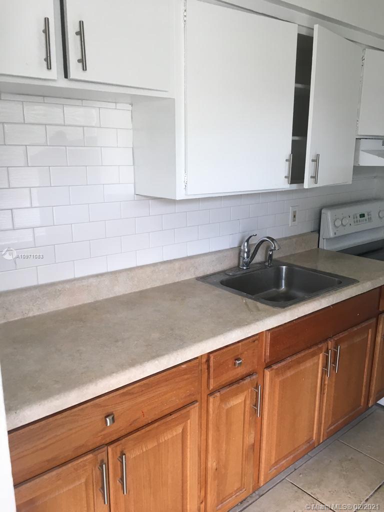 See details / 2383 sq. ft. $ 2021-01-30 0 Photo