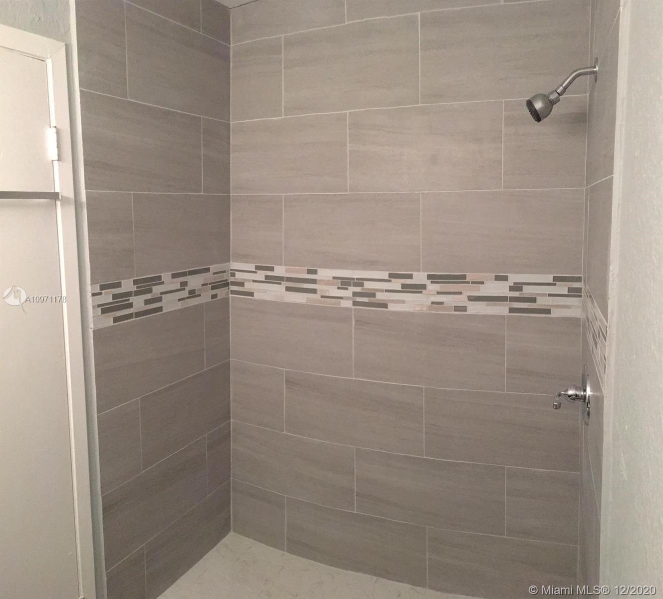 See details / 2505 sq. ft. $ 2020-12-14 0 Photo