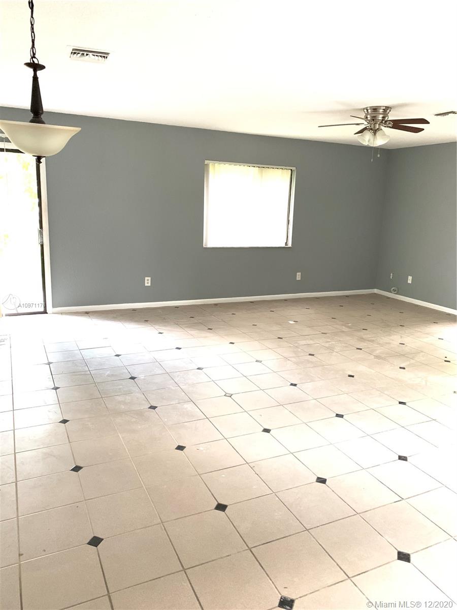 See details / 2505 sq. ft. $ 2020-12-14 0 Photo