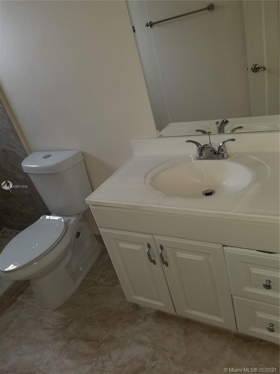 See details / 2004 sq. ft. $ 2021-02-18 0 Photo