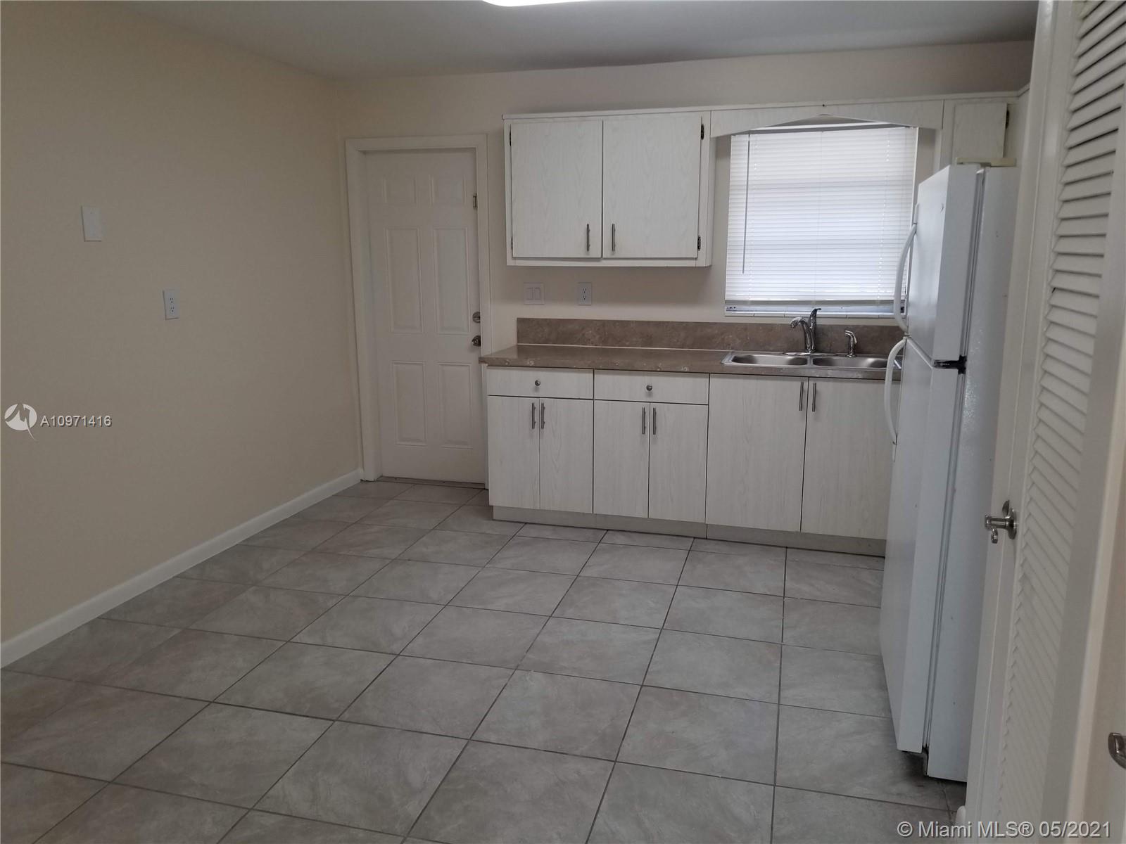 See details / 2004 sq. ft. $ 2021-02-18 0 Photo