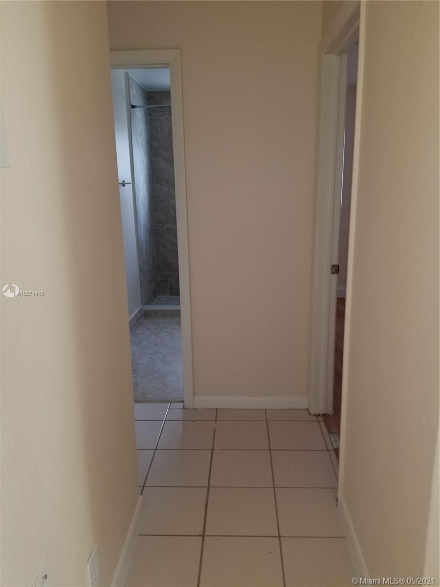 See details / 2004 sq. ft. $ 2021-02-18 0 Photo