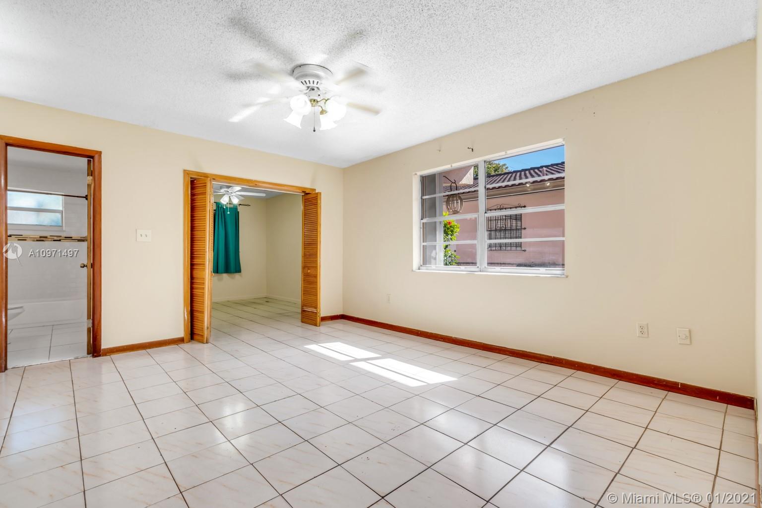 See details / 2984 sq. ft. $ 2020-12-15 0 Photo