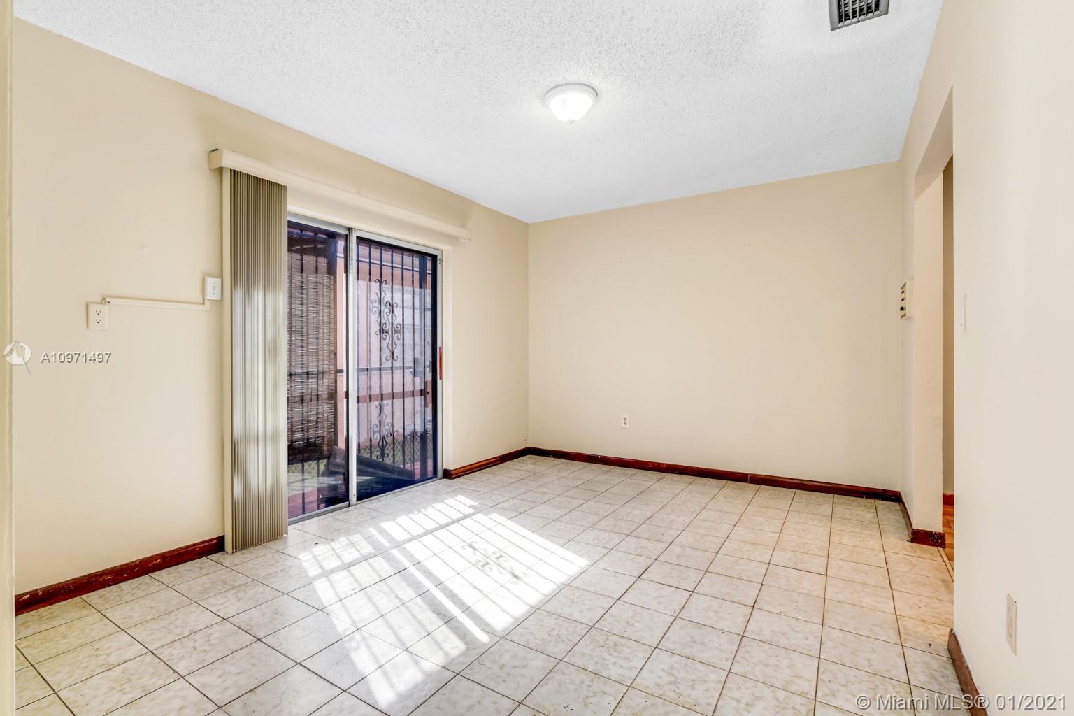 See details / 2984 sq. ft. $ 2020-12-15 0 Photo