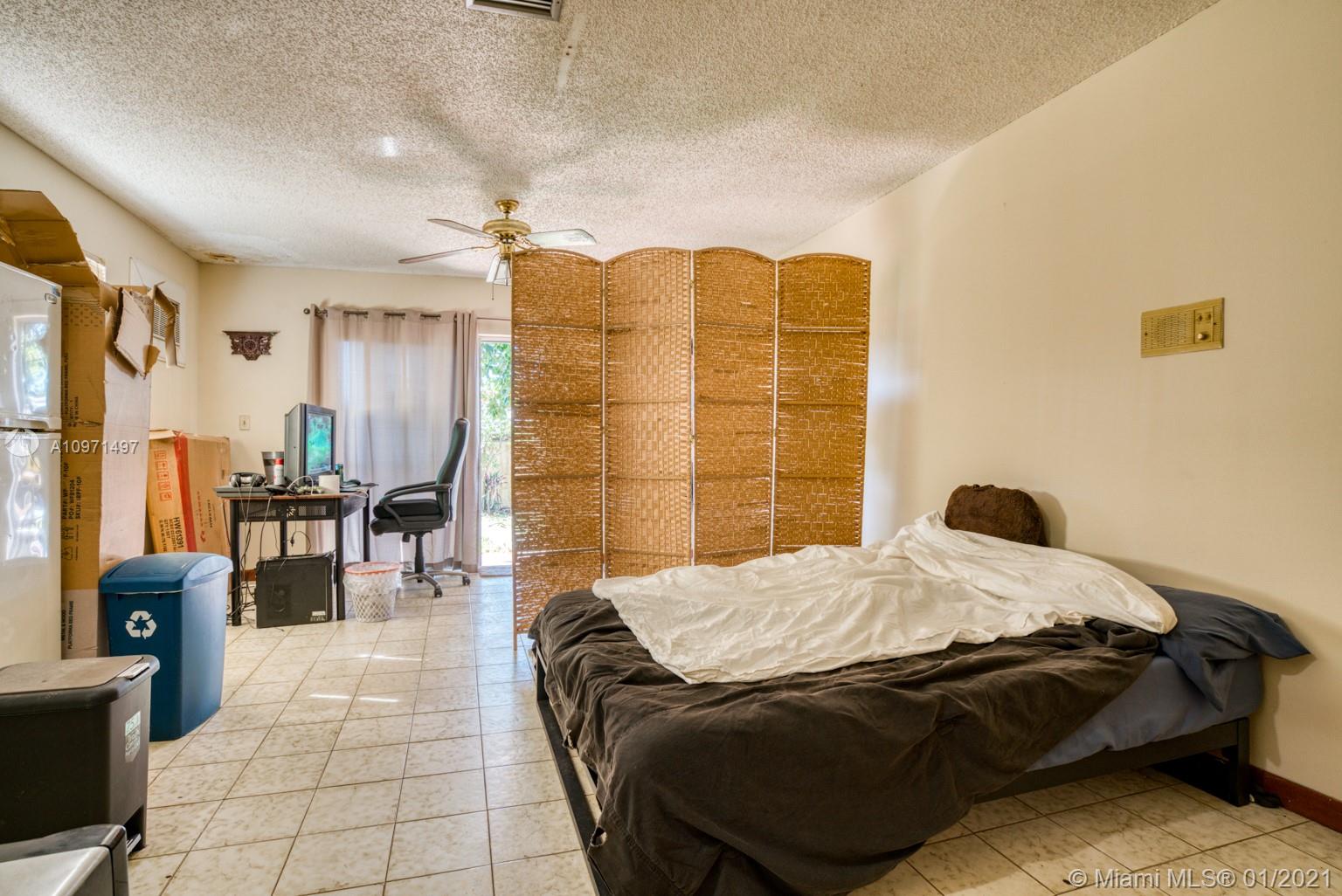 See details / 2984 sq. ft. $ 2020-12-15 0 Photo