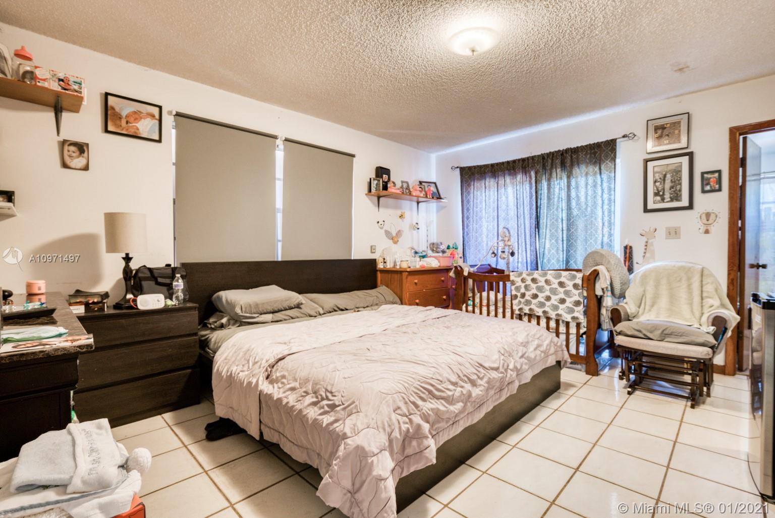 See details / 2984 sq. ft. $ 2020-12-15 0 Photo