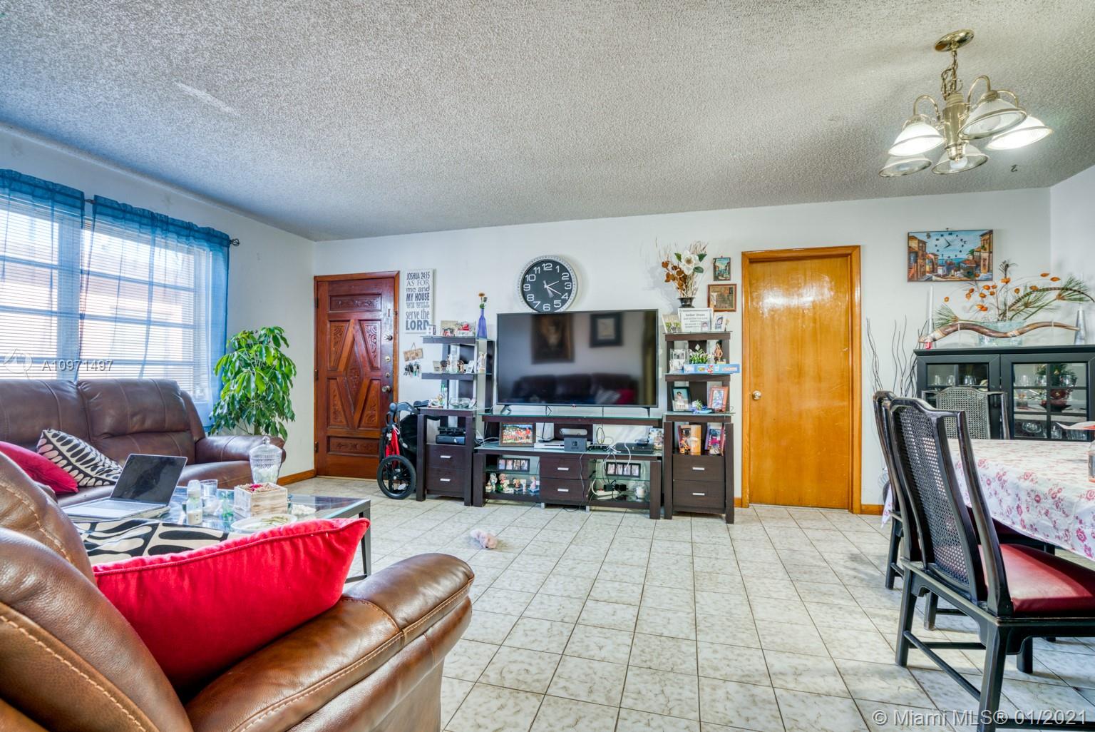See details / 2984 sq. ft. $ 2020-12-15 0 Photo