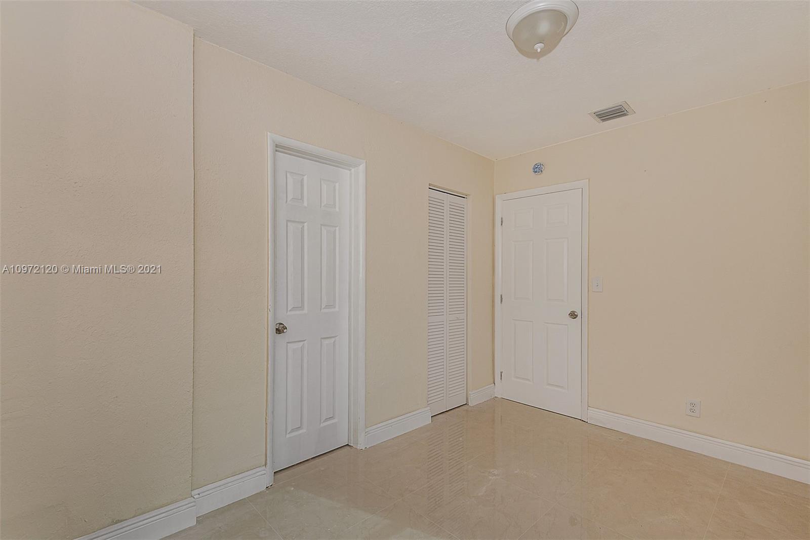 See details / 1113 sq. ft. $ 2020-12-16 0 Photo