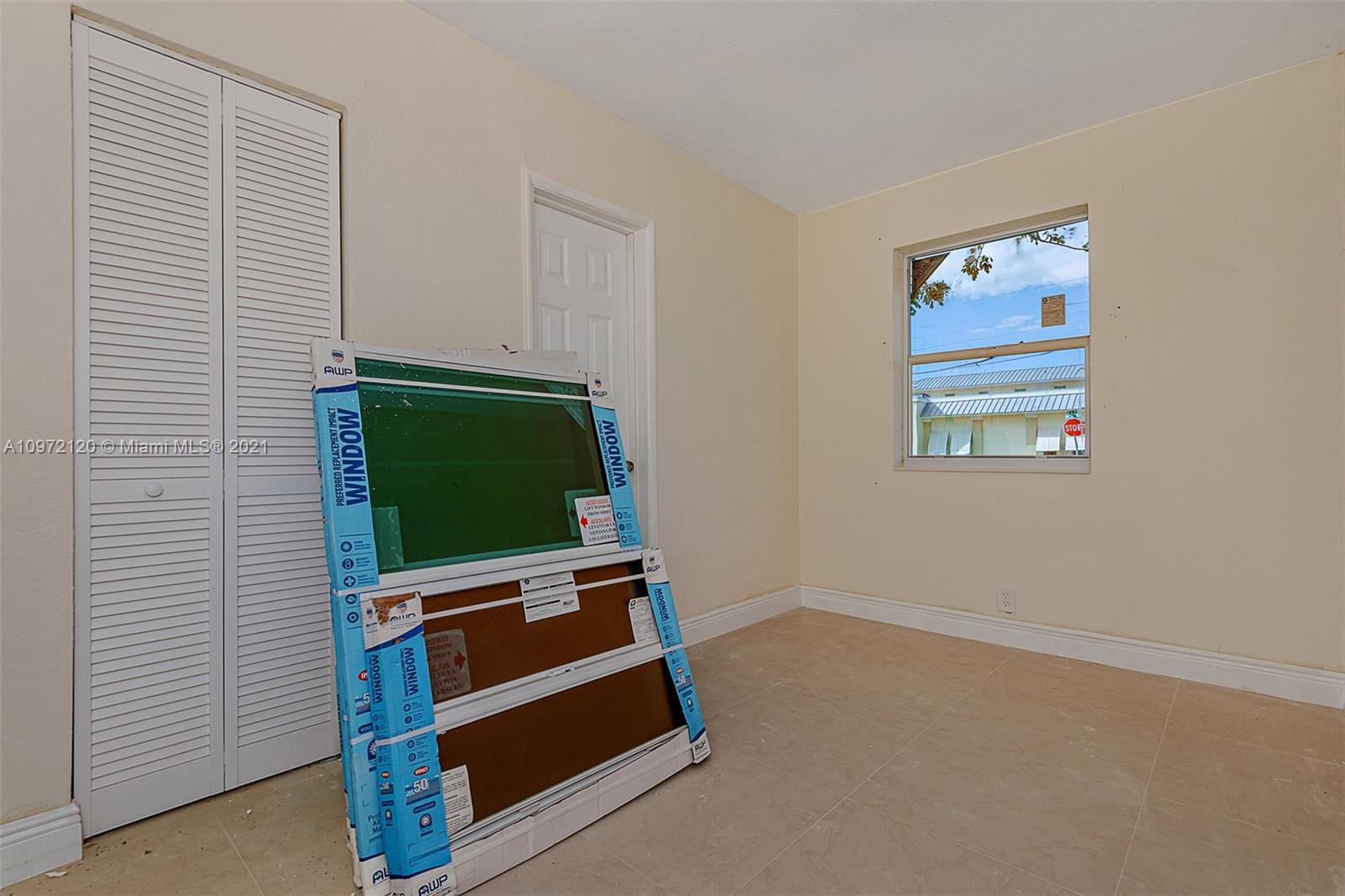 See details / 1113 sq. ft. $ 2020-12-16 0 Photo