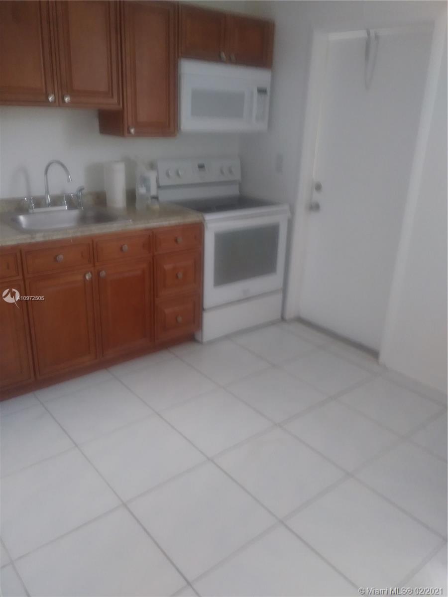 See details / 1378 sq. ft. $ 2021-02-05 0 Photo