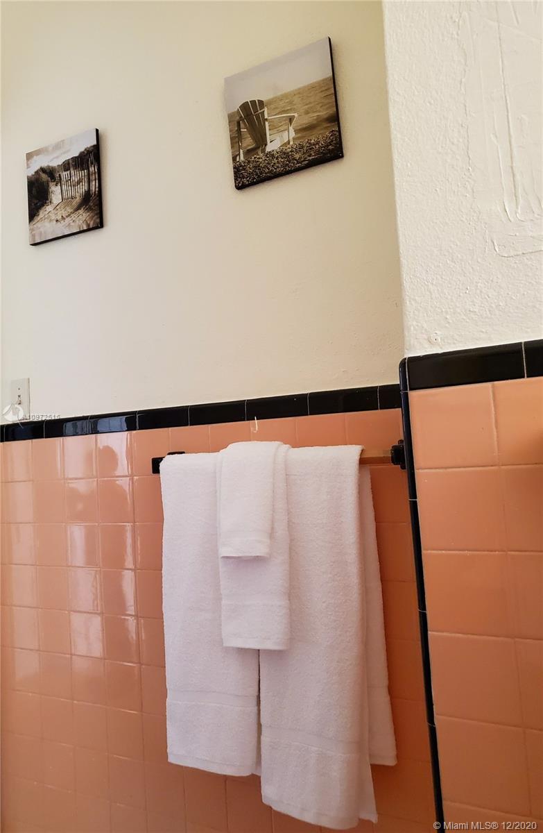 See details / sq. ft. $ 2020-12-17 0 Photo