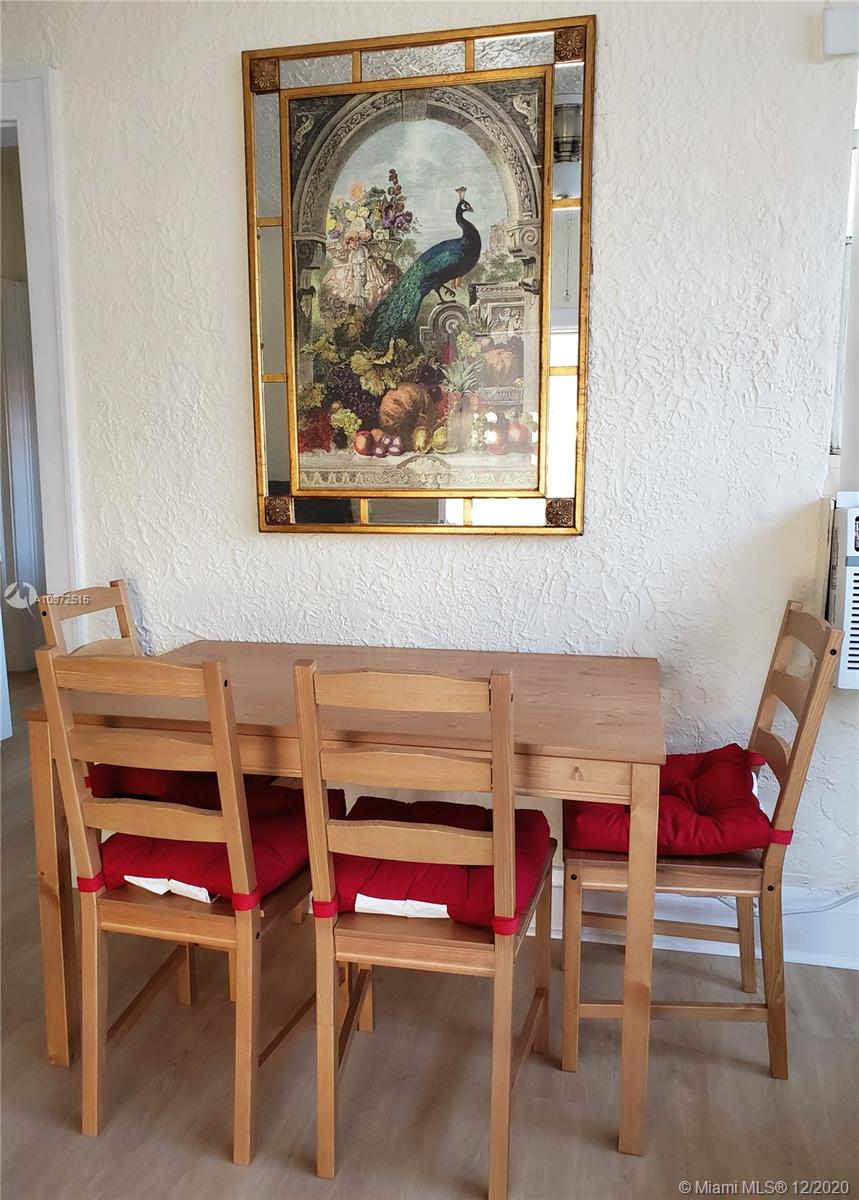 See details / sq. ft. $ 2020-12-17 0 Photo