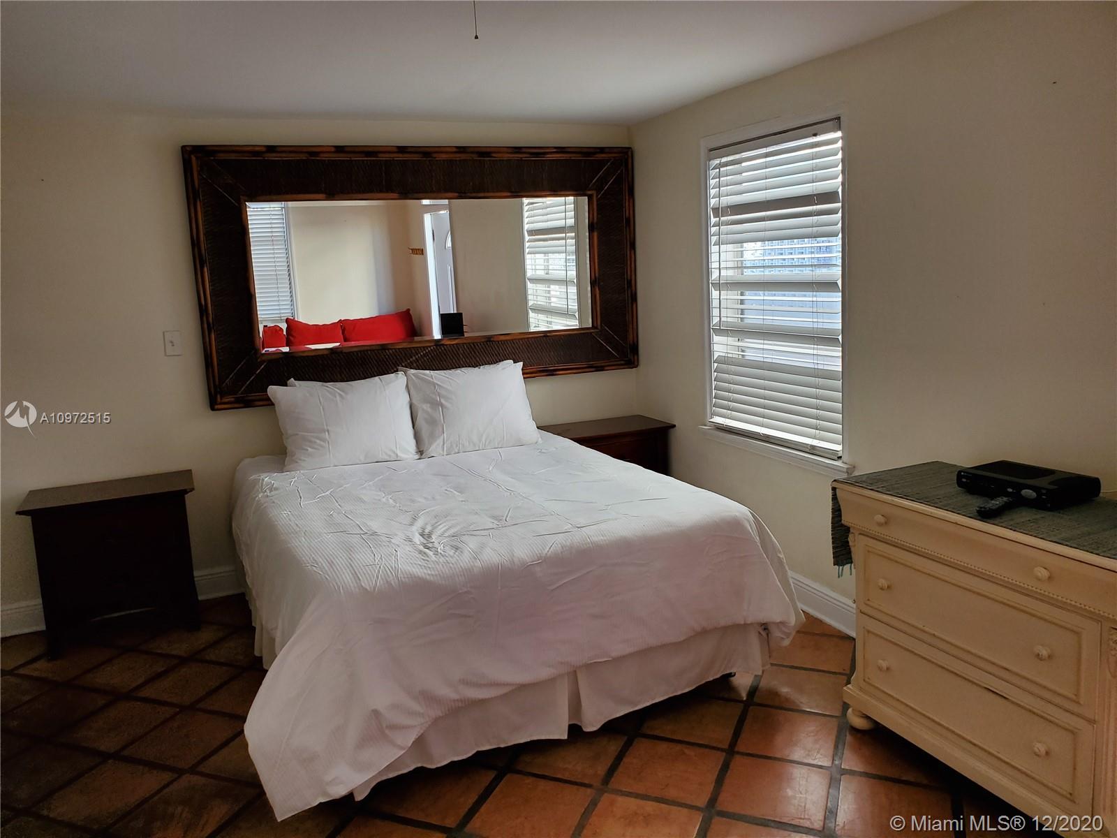 See details / sq. ft. $ 2020-12-17 0 Photo