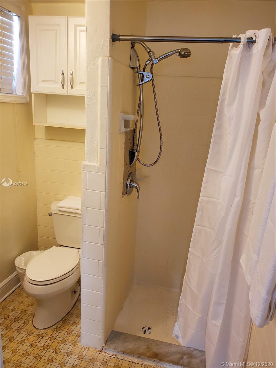 See details / sq. ft. $ 2020-12-17 0 Photo