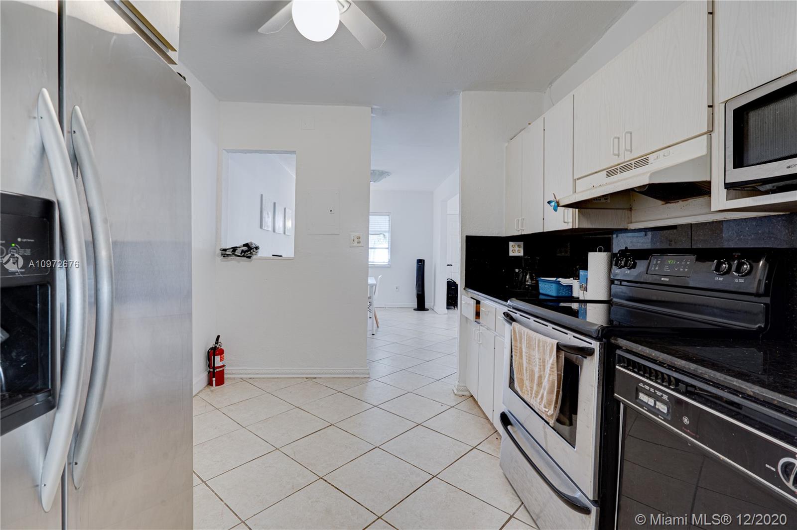 See details / 1900 sq. ft. $ 2021-02-01 0 Photo
